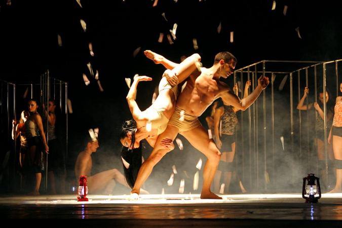 Zdjęcie: Andrychów/Ogólnopolskie Otwarte Spotkania Teatralne Wiosna w Teatrze: Kielecki Teatr Tańca „Metamorfozy” – chor. Ira Nadia Kodiche