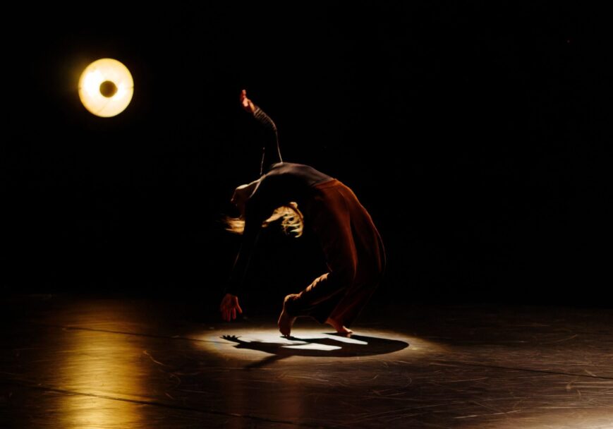 Zdjęcie: Radzionków: Vagabond Physical Collective „Koncert żałobny na sześciu tancerzy”