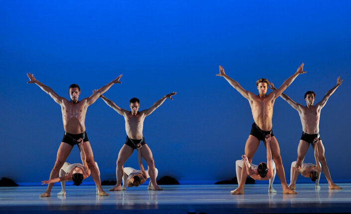 „Grosse Fuge” Hansa Van Manena w wykonaniu Dutch National Ballet, pokaz w Sadler’s Wells w Londynie. Fot. Robbie Jack/Corbis via Getty Images