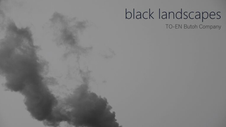 Kadr z filmu „Black Landscapes” TO-EN Butoh Company. Fot. TO-EN