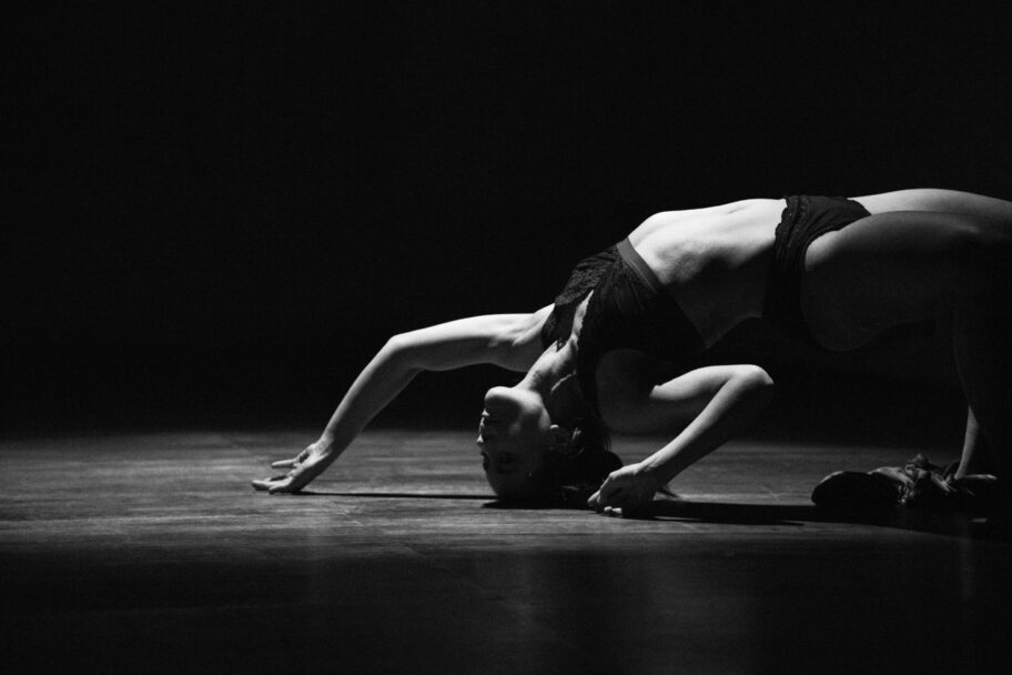 Zdjęcie: Warszawa: Pokaz spektaklu „Estranee” w choreografii Franceski Caselli