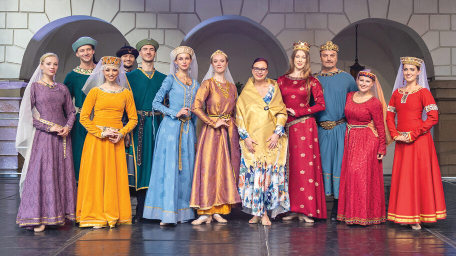 Zdjęcie: Dwadzieścia lat Baletu Dworskiego „Cracovia Danza”. Rozmowa z Romaną Agnel