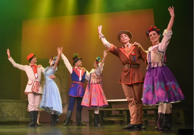 Balet Dworski „Cracovia Danza” „Wesele w Ojcowie” – chor. Leszek Rembowski. Fot. Andrzej Kalinowski