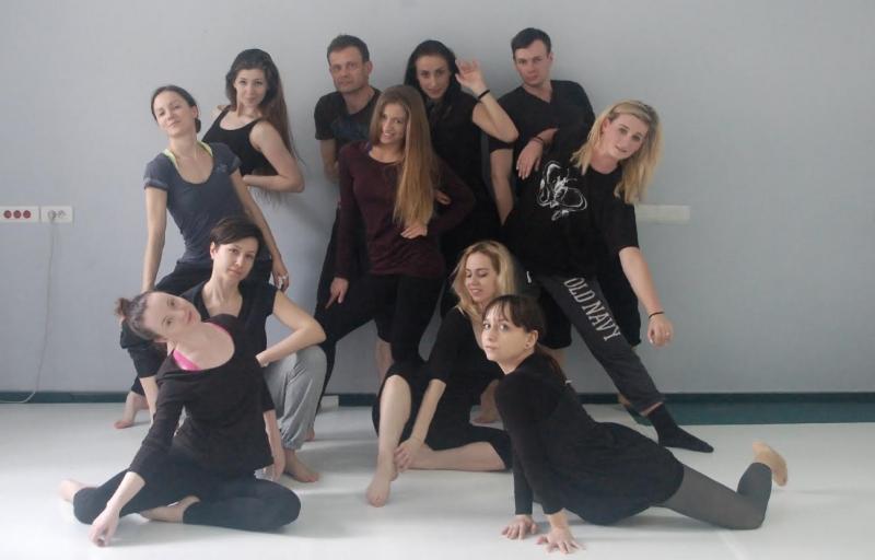 Zdjęcie: Warszawa: Elwira Piorun „Poruszenia” – pokaz z udziałem uczniów Akademii Tańca Zawirowania