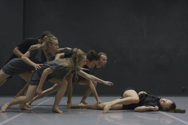 Zdjęcie: „Stany skupienia” w choreografii Jacka Przybyłowicza – specjalna edycja Sceny Tańca Studio 2018