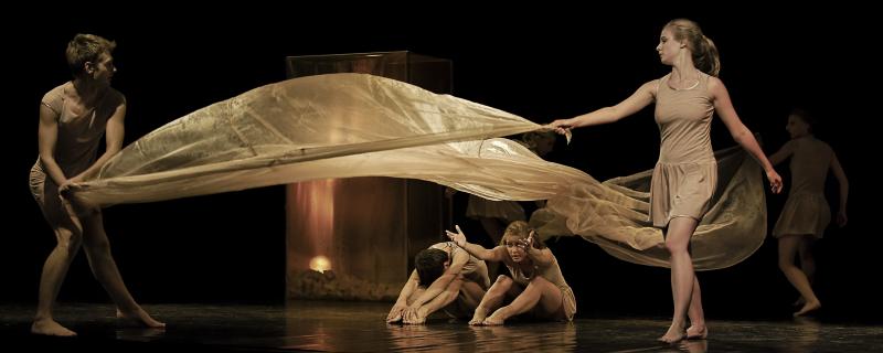 Zdjęcie: Scena dla tańca 2012/ „Mazowsze”: Warszawski Teatr Tańca w Ciechanowie