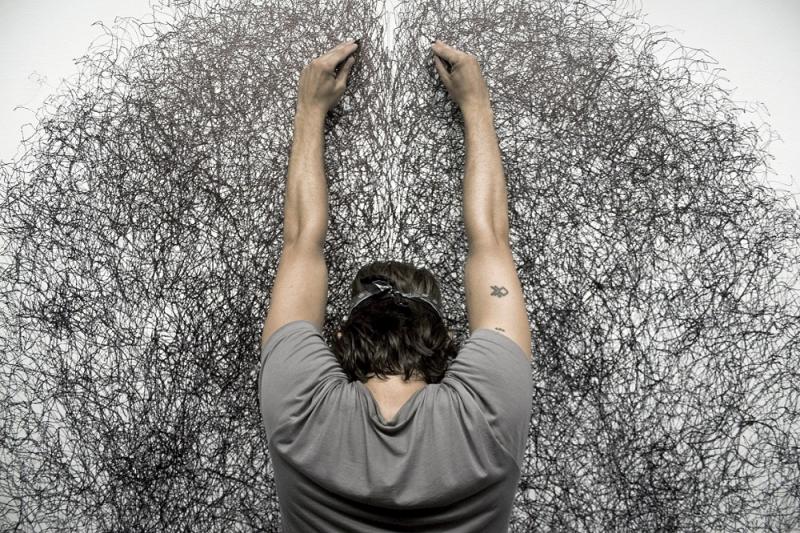 Zdjęcie: Poznań: Tony Orrico performance to precede the exhibition For Each Gesture Another Character