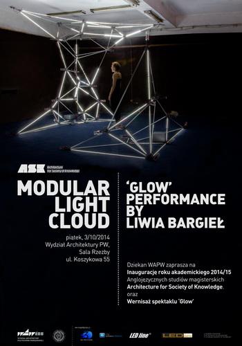 Zdjęcie: Warszawa: Performans „Glow” Liwii Bargieł w ramach projektu „Modular Light Cloud”