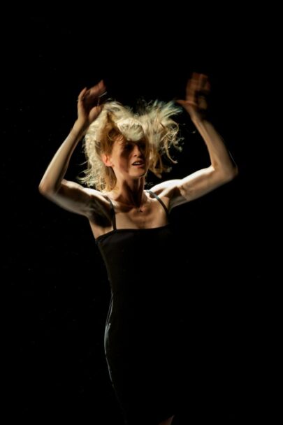 Zdjęcie: Spektakl Anity Wach/Via Negativa na otwarcie Warszawskiej Sceny Tańca 2013