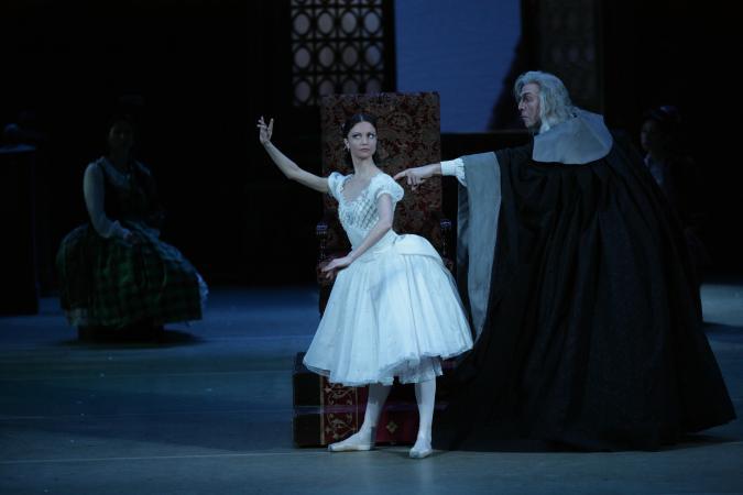 Zdjęcie: Najsłynniejsza komedia baletowa – recenzja „Coppelii” Siergieja Wichariewa transmitowanej z Teatru Bolszoj