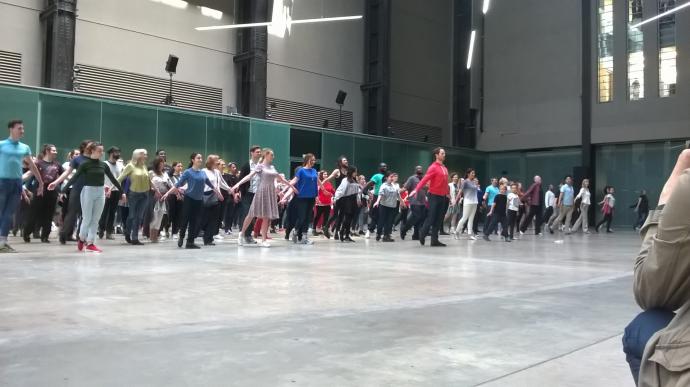 Zdjęcie: Co, jeśli nasze ciała byłyby Muzeum Tańca? Dwa dni Musée de la danse w Tate Modern