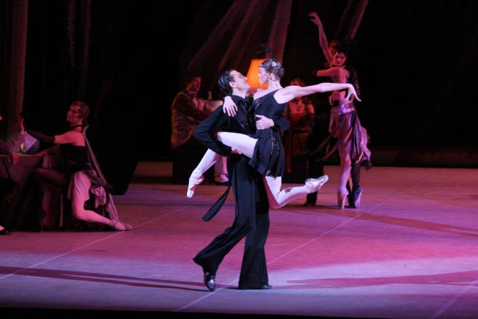 Zdjęcie: Po pół wieku okazał się złoty – recenzja baletu „Złoty Wiek” transmitowanego z Teatru Bolszoj