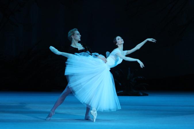 Zdjęcie: Bolshoi Ballet Live 2015-16/Wakacje z Teatrem Bolszoj: „Giselle” – chor. Adolphe Adam/Jurij Gregorowicz – retransmisja
