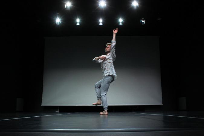 Zdjęcie: Bytom/Teatr ROZBARK: Wieczór tańca współczesnego  – Paweł Sakowicz „Bernhard” i Maciej Kuźmiński „Room 40”