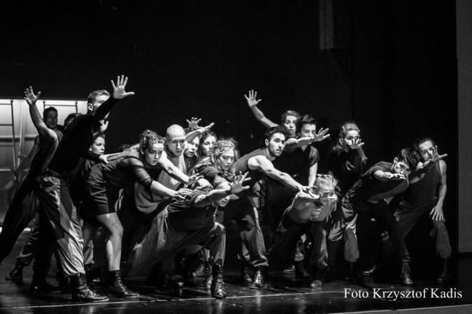 Zdjęcie: Bytom/Dni Otwarte WTT 2017: Wydział Teatru Tańca PWST „Bezdech” – chor. Sylwia Hefczyńska-Lewandowska