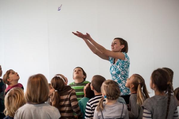 Zdjęcie: Poznań/SBNT dla Dzieci 2015 – Roztańczone rodziny: Monika Kiwak „Taniec? Czuję to!” – warsztaty dla dzieci i opiekunów
