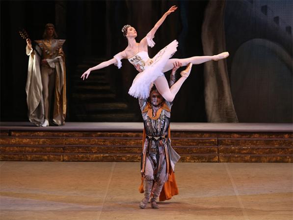 Zdjęcie: Kina w Polsce/Bolshoi Ballet Live 2019-2020: „Rajmonda” – transmisja