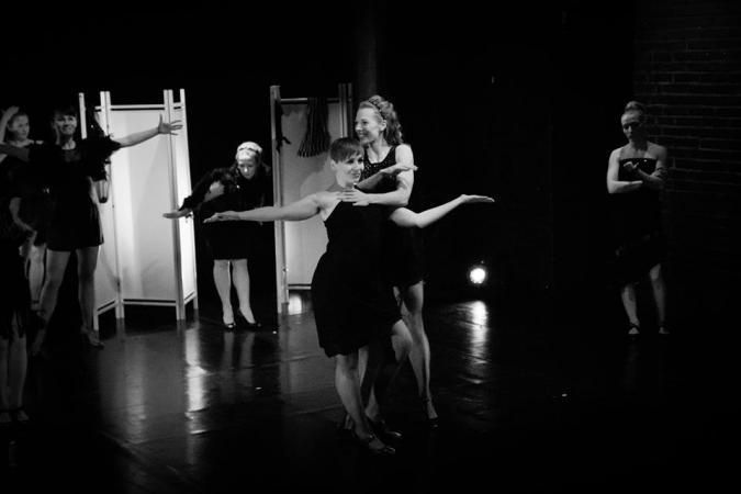Zdjęcie: Sopot/Fellini na Plaży: Sopocki Teatr Tańca „Coś pięknego” – chor. Jacek Krawczyk, Joanna Czajkowska