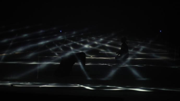 Zdjęcie: Kraków/BalletOFFFestival 2017: Grupa Wokół Centrum „spectral layers of movement” – premiera